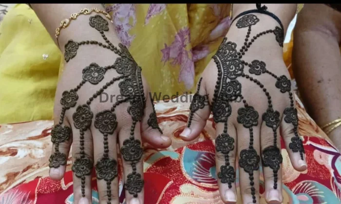 Spandana mehandi